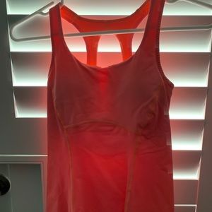 Lululemon tank with built in bra